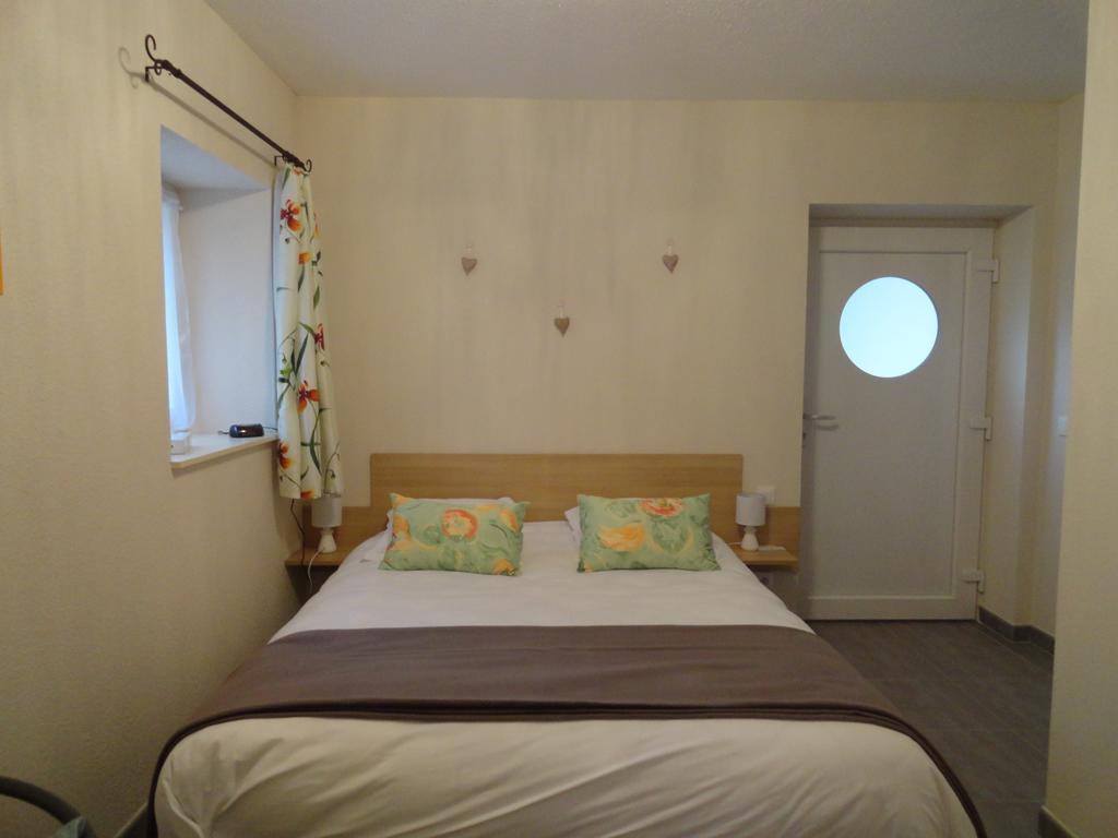 Logis Hotel Notre-Dame - Restaurant Ouvert Midi Et Soir Sauf Dimanche Soir Danne-et-Quatre-Vents الغرفة الصورة