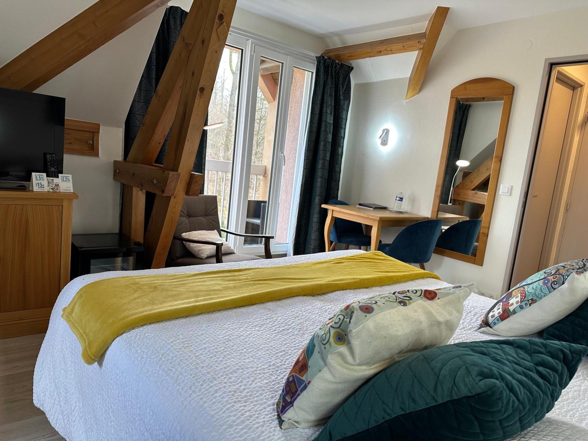 Logis Hotel Notre-Dame - Restaurant Ouvert Midi Et Soir Sauf Dimanche Soir Danne-et-Quatre-Vents المظهر الخارجي الصورة